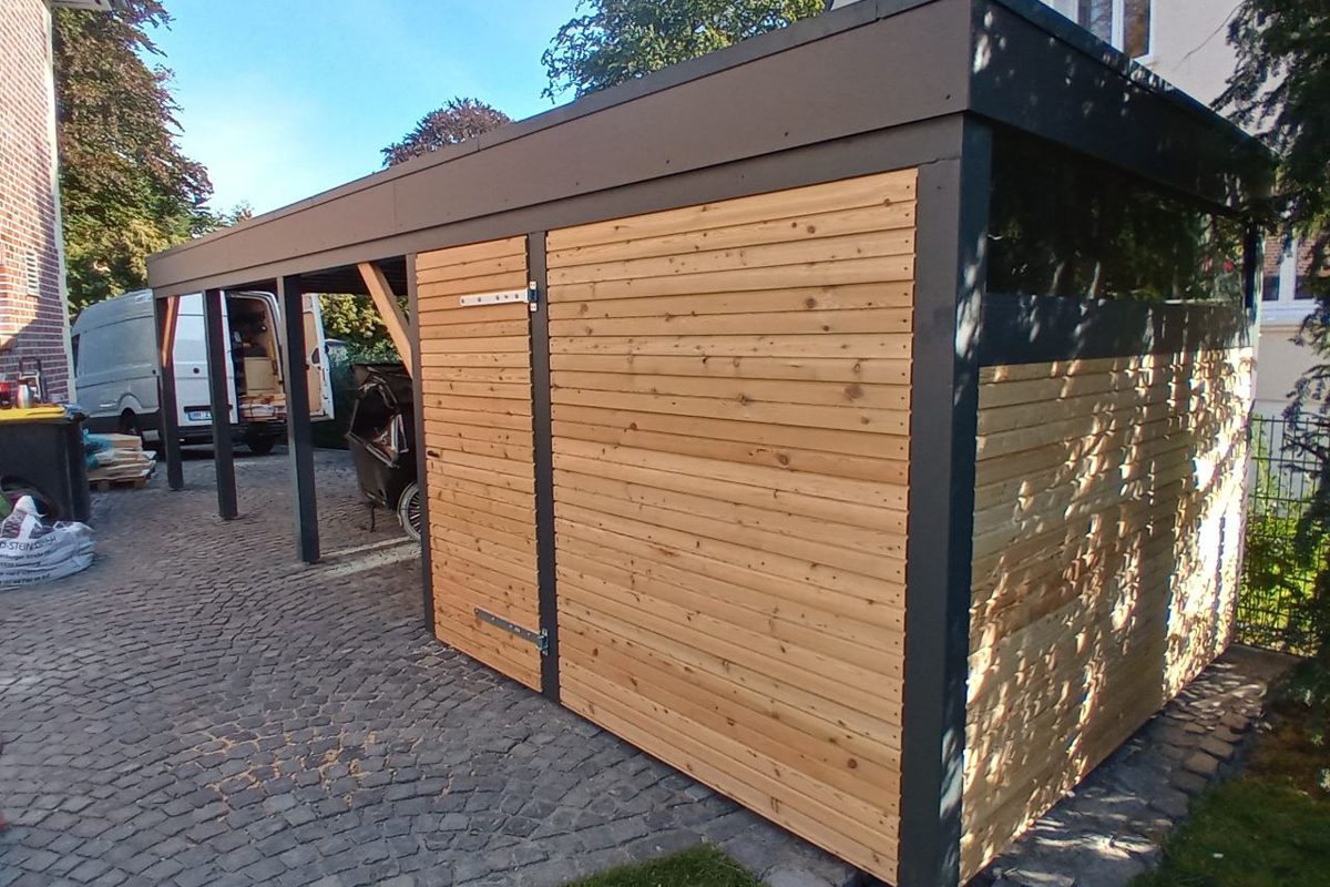 Gartenhaus in Lärche und Anthrazit